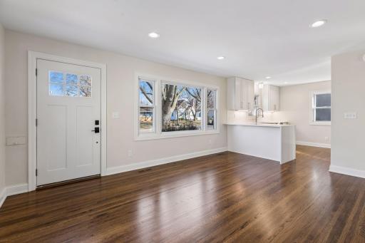 2520 Lynn Avenue S, Minneapolis, MN 55416