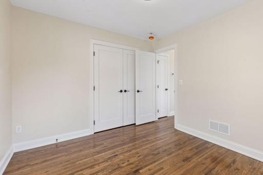 2520 Lynn Avenue S, Minneapolis, MN 55416