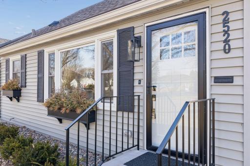 2520 Lynn Avenue S, Minneapolis, MN 55416