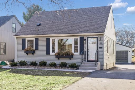 2520 Lynn Avenue S, Minneapolis, MN 55416