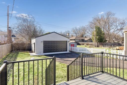 2520 Lynn Avenue S, Minneapolis, MN 55416