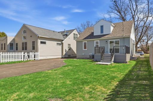 2520 Lynn Avenue S, Minneapolis, MN 55416