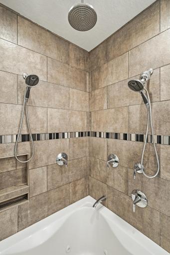 505 21st Place NE, Kasson, MN 55944