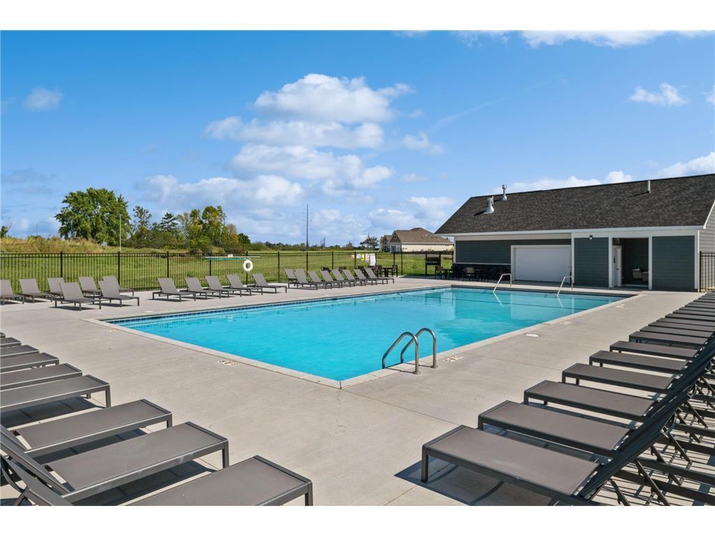 Sundance Greens exclusive pool