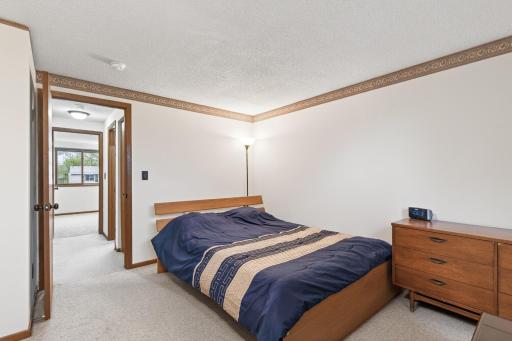 852 Woodgate Drive, 216, Vadnais Heights, MN 55127