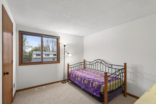 852 Woodgate Drive, 216, Vadnais Heights, MN 55127