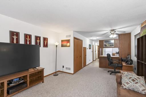 852 Woodgate Drive, 216, Vadnais Heights, MN 55127