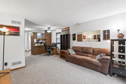 852 Woodgate Drive, 216, Vadnais Heights, MN 55127