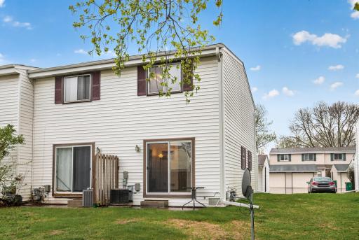 852 Woodgate Drive, 216, Vadnais Heights, MN 55127