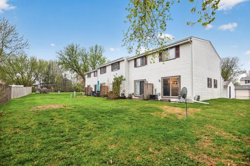 852 Woodgate Drive, 216, Vadnais Heights, MN 55127