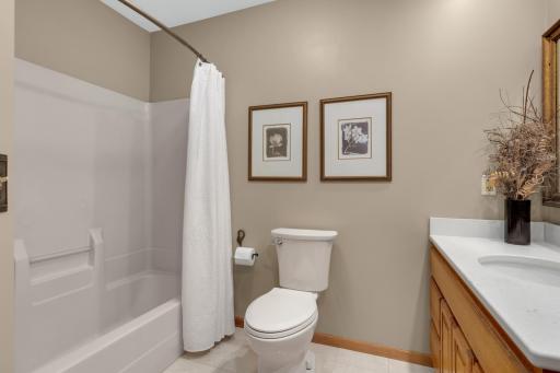 1255 Doe Circle, White Bear Lake, MN 55110