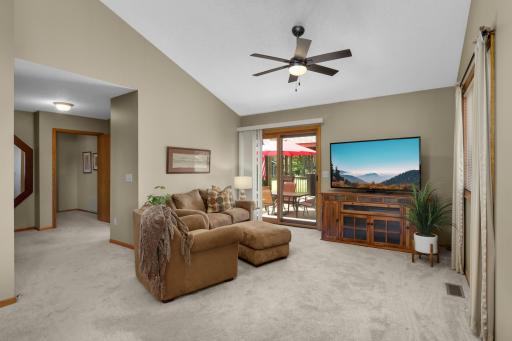 1255 Doe Circle, White Bear Lake, MN 55110