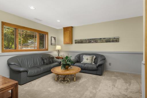 A great space to gathering with family & friends.
