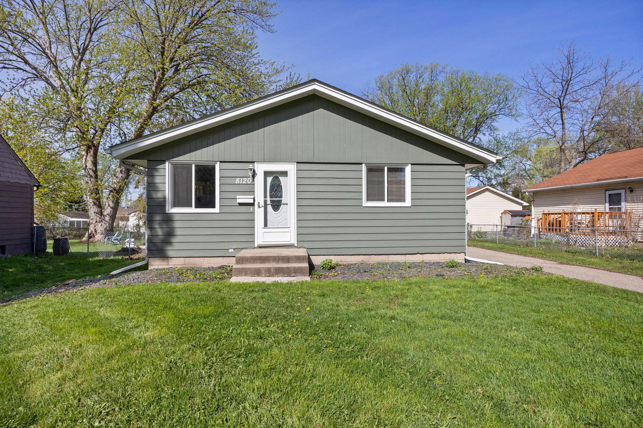 8-web-or-mls-8120 Wentworth Ave S-196.jpg