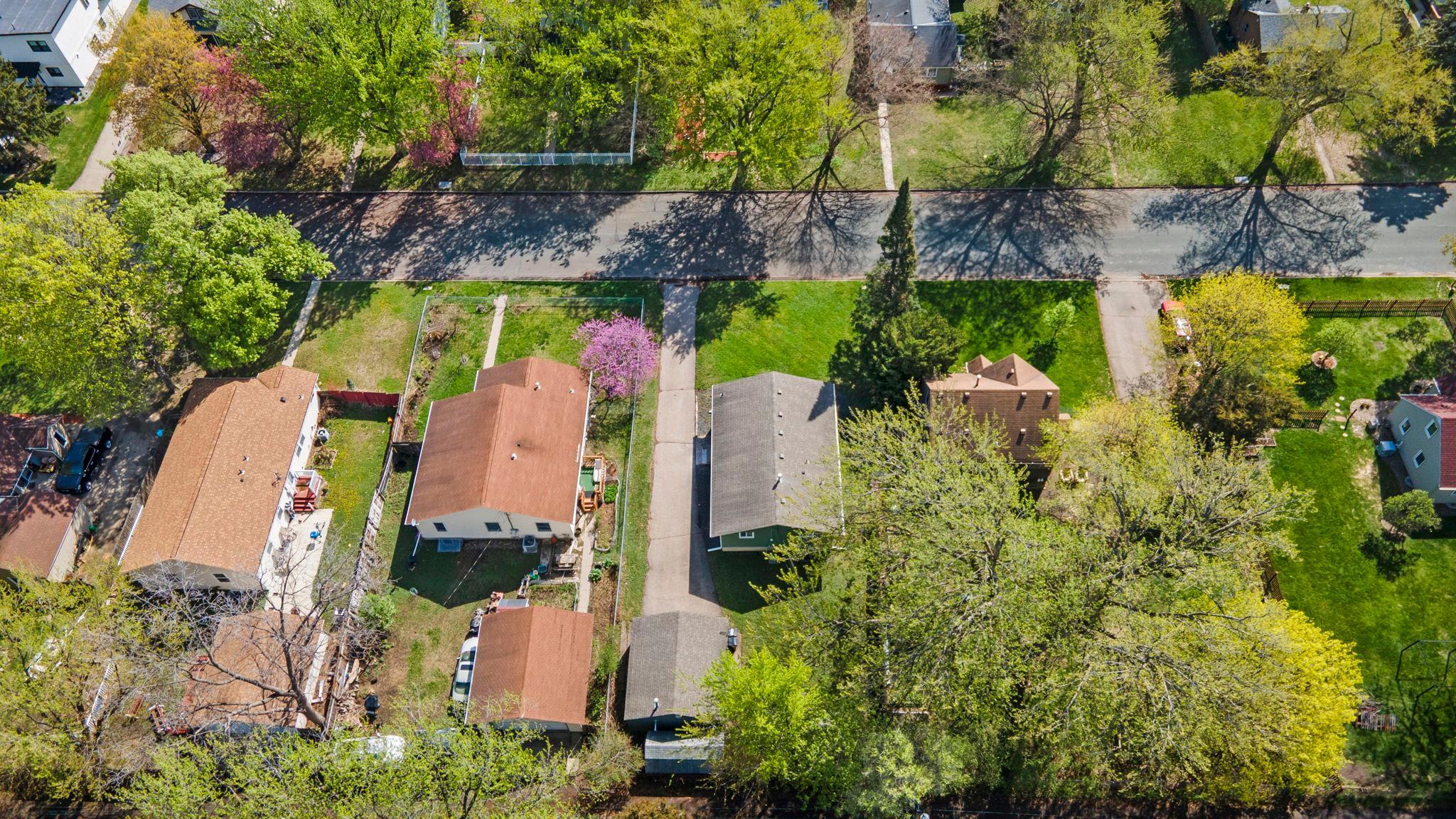 47-web-or-mls-8120 Wentworth Ave S-223.jpg