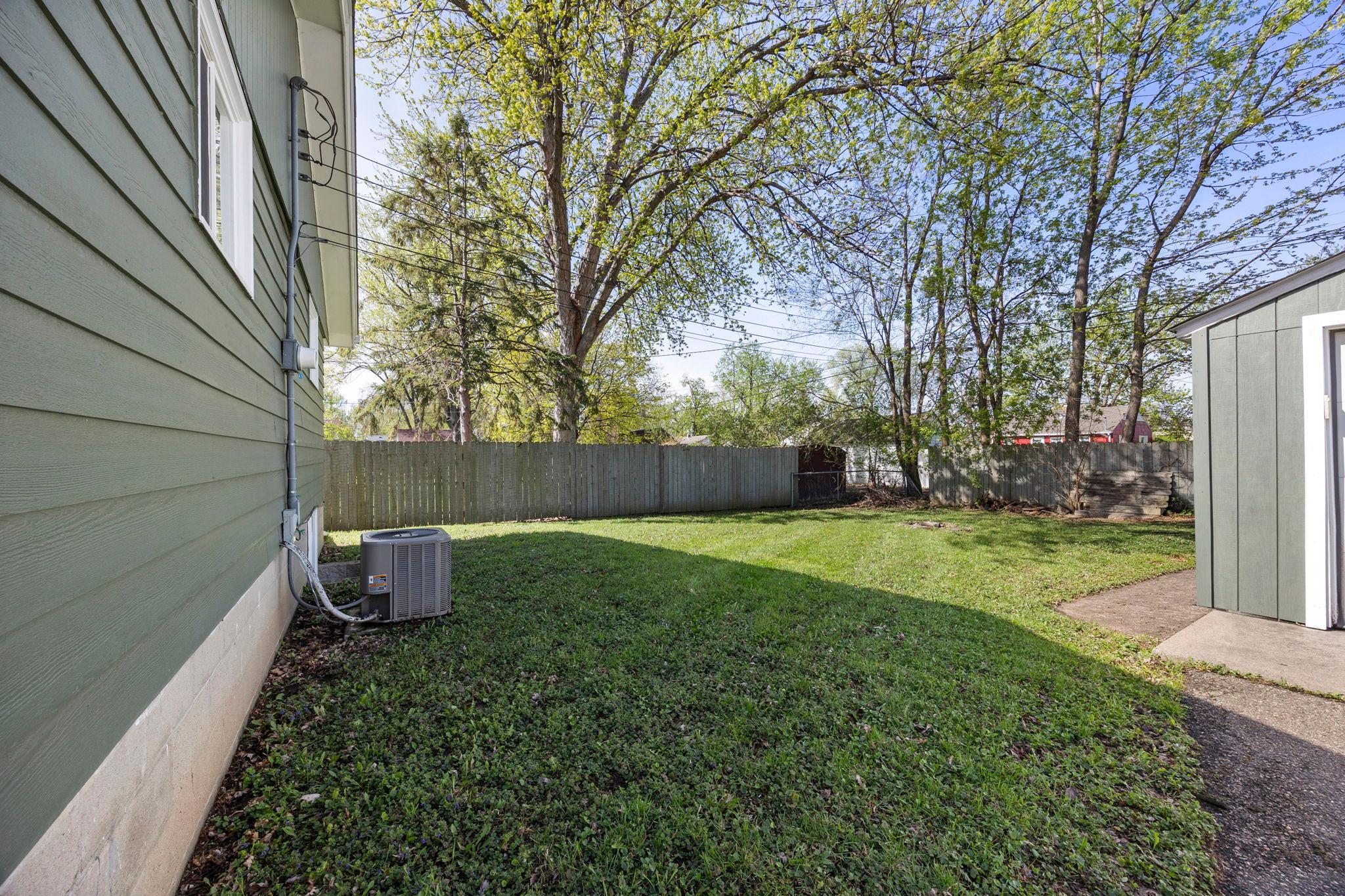 38-web-or-mls-8120 Wentworth Ave S-166.jpg