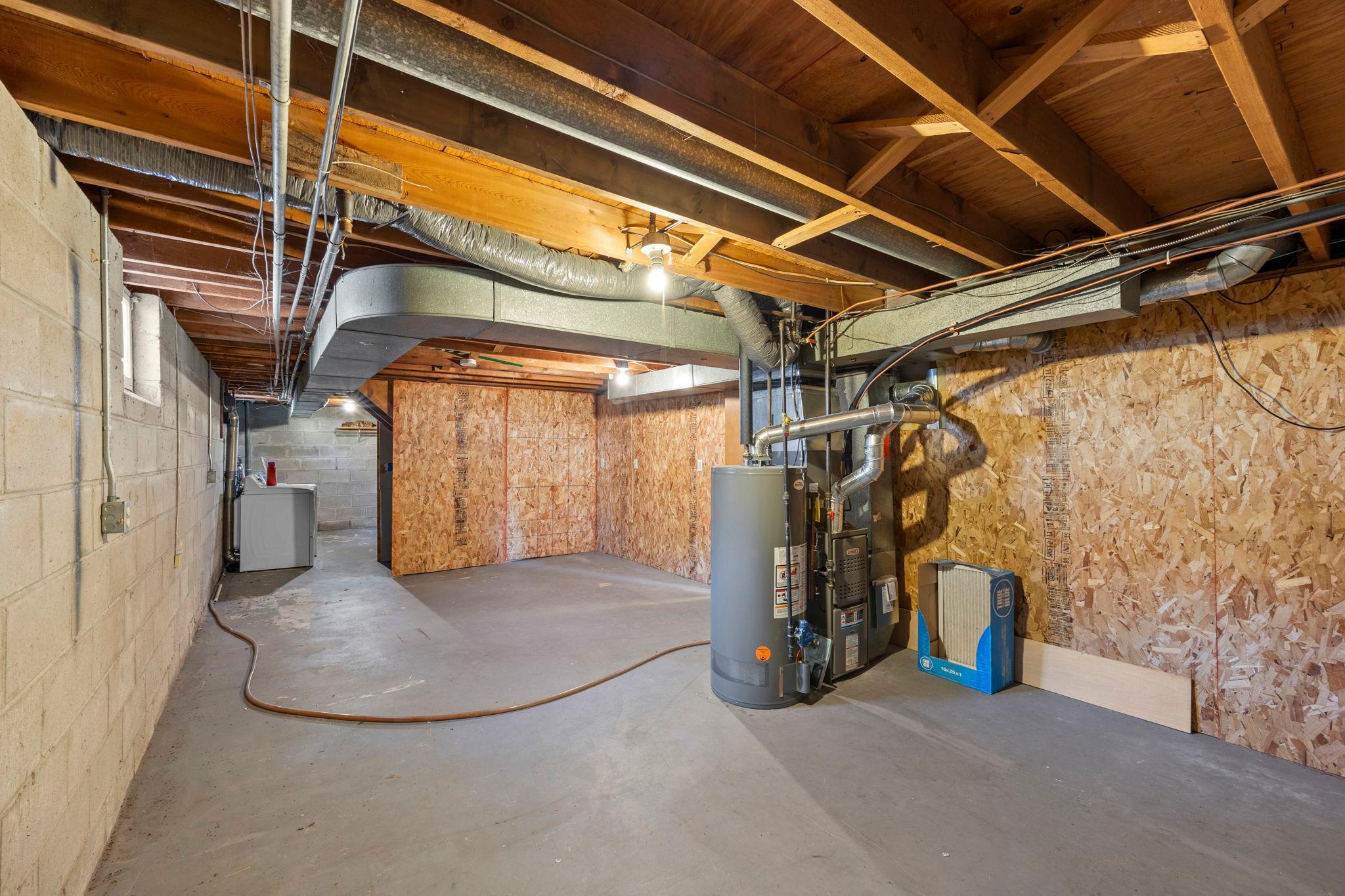 35-web-or-mls-8120 Wentworth Ave S-131.jpg