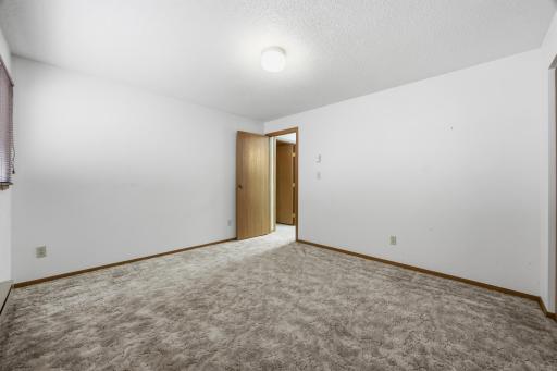 1109 9th Street N, Moorhead, MN 56560