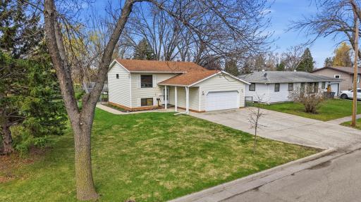 1109 9th Street N, Moorhead, MN 56560