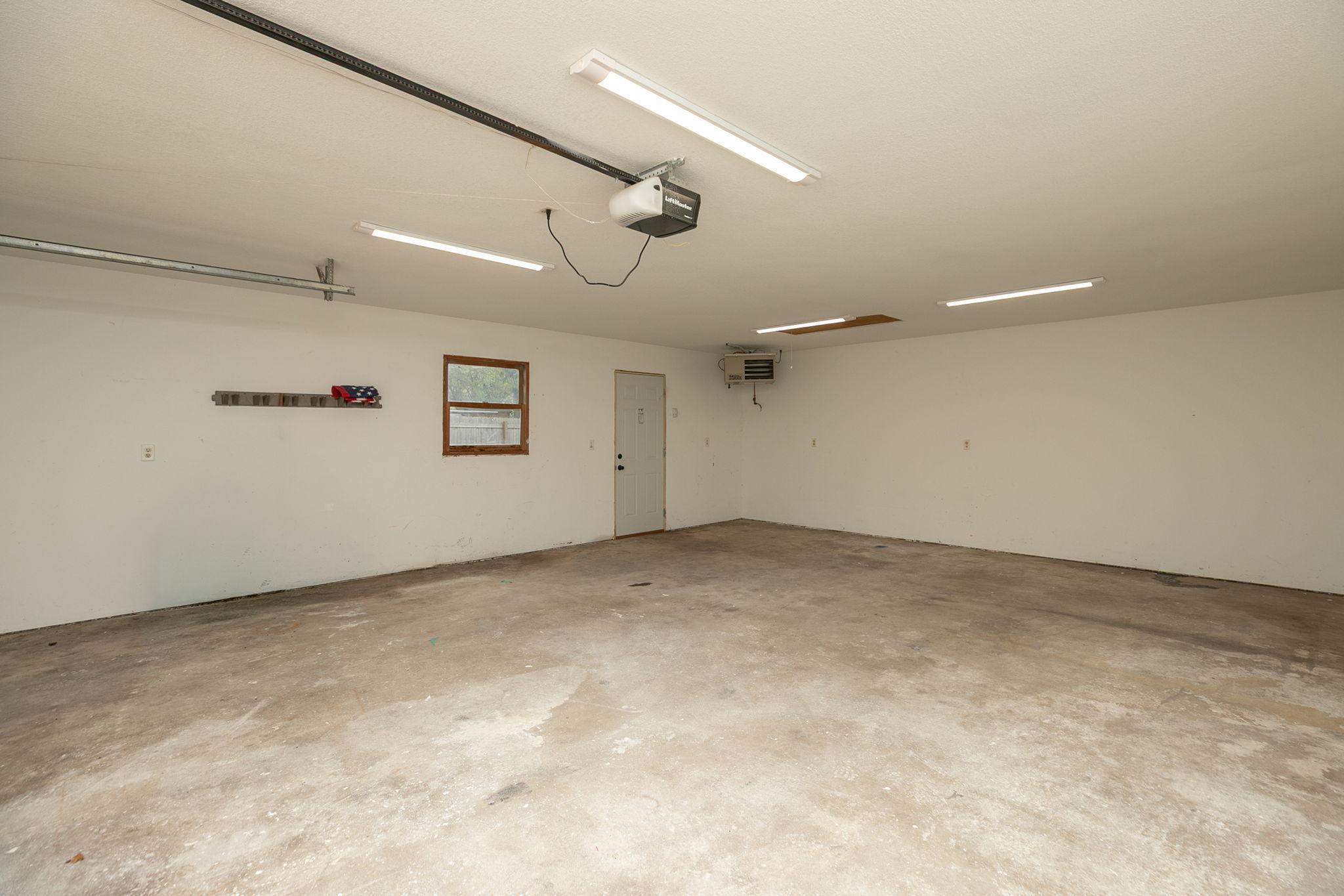 29-web-or-mls-29-Heated garage.jpg