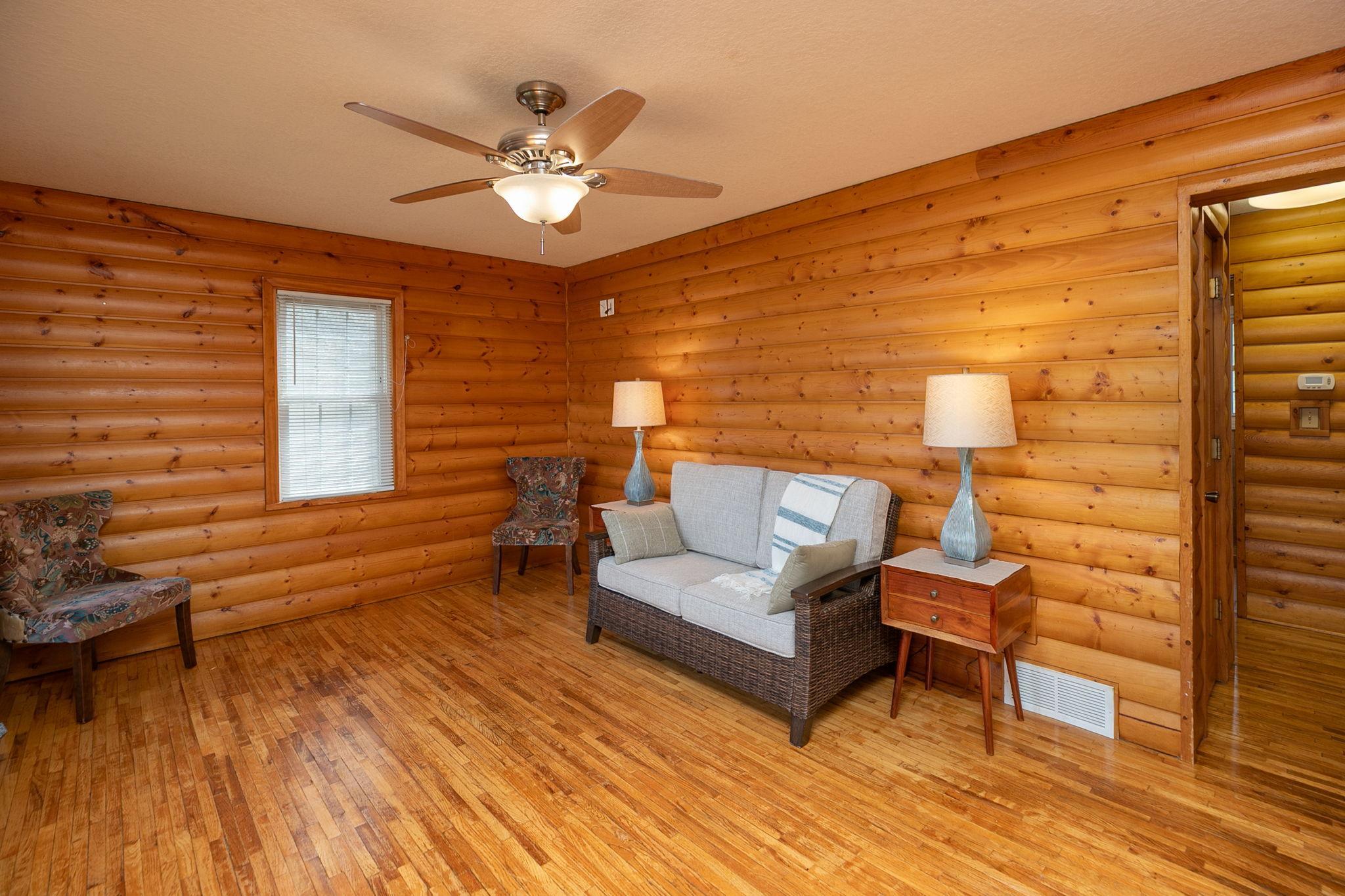 4-web-or-mls-04-Living Room.jpg