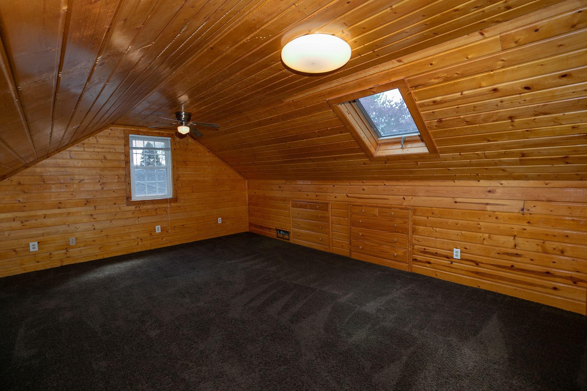 16-web-or-mls-16-Bedroom 3.jpg