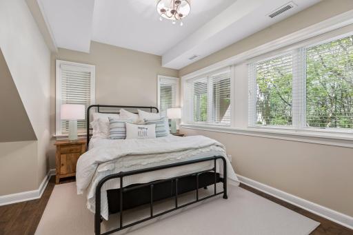 5840 Mount Normandale Drive, Minneapolis, MN 55437