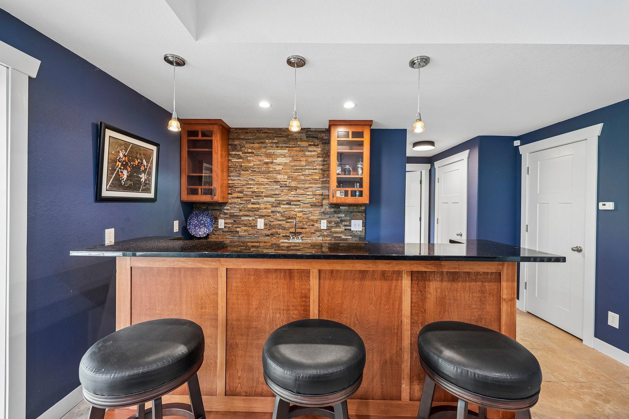 28-web-or-mls-Red Pine Ct-S0605-028.jpg