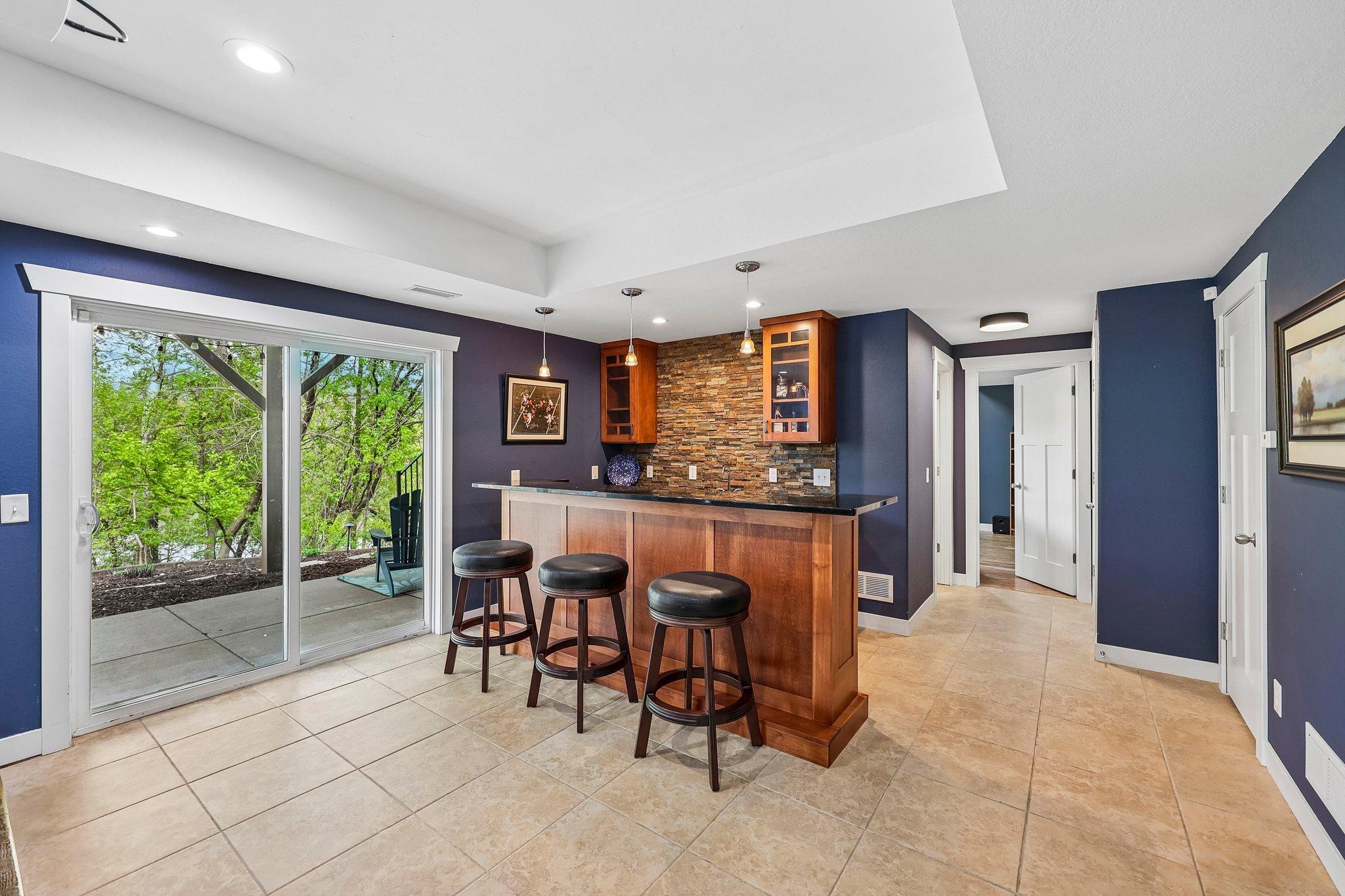 27-web-or-mls-Red Pine Ct-S0605-027.jpg