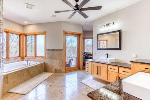 W10622 State Road 35, Prescott, WI 54021