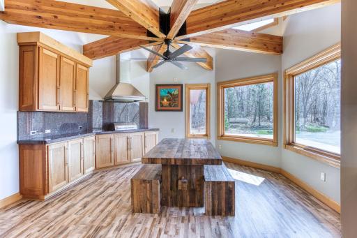 W10622 State Road 35, Prescott, WI 54021