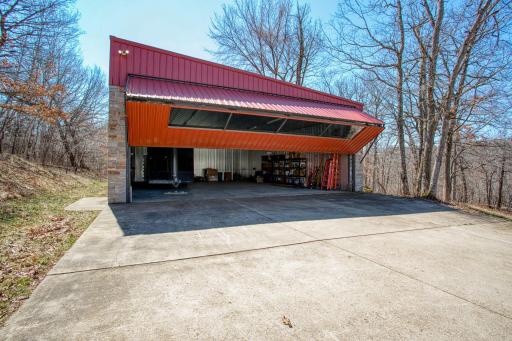 W10622 State Road 35, Prescott, WI 54021