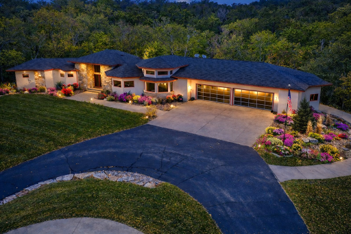 W10622 State Road 35, Prescott, WI 54021