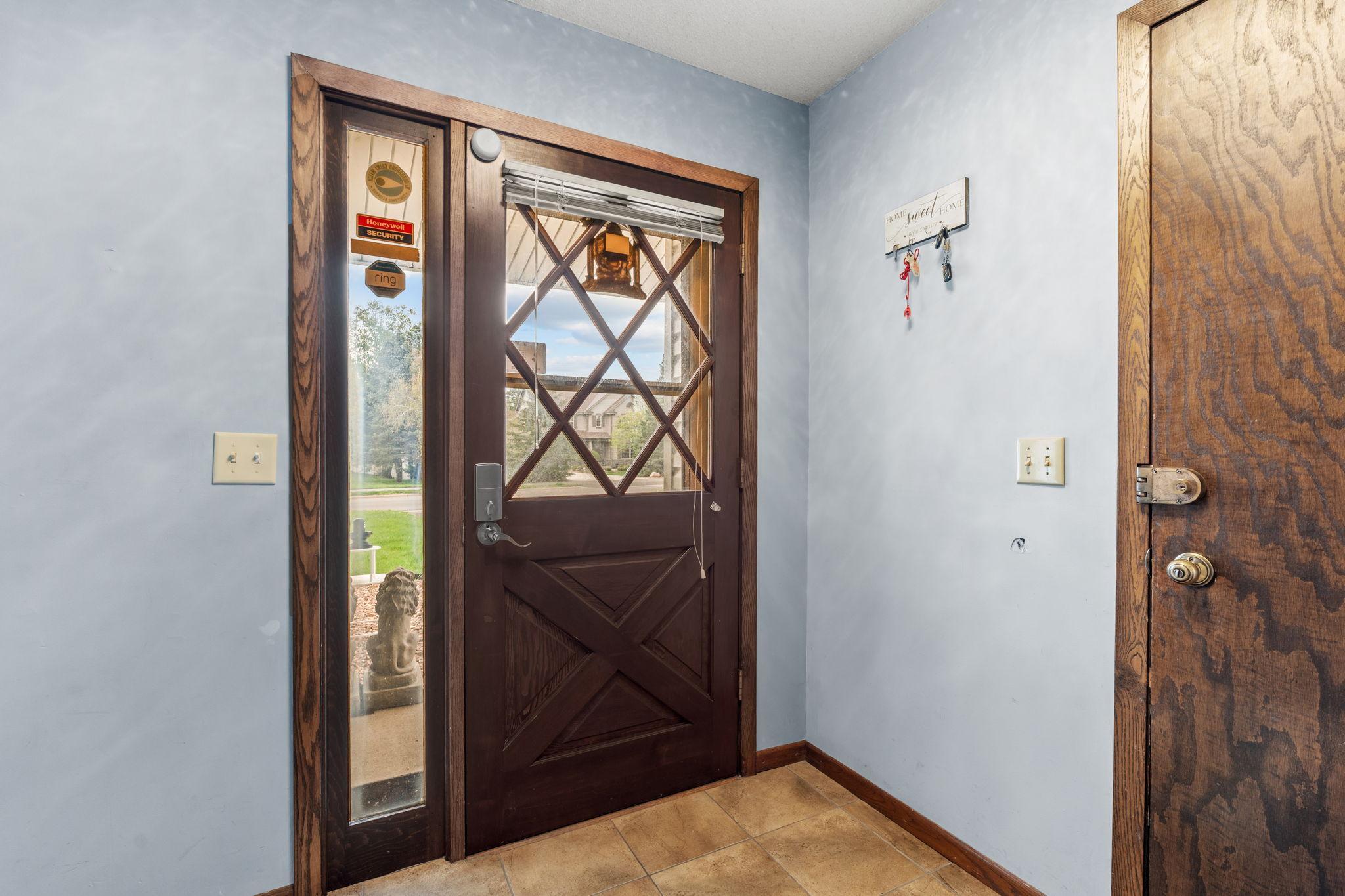 12-web-or-mls-4800 Dodd Rd-12.jpg