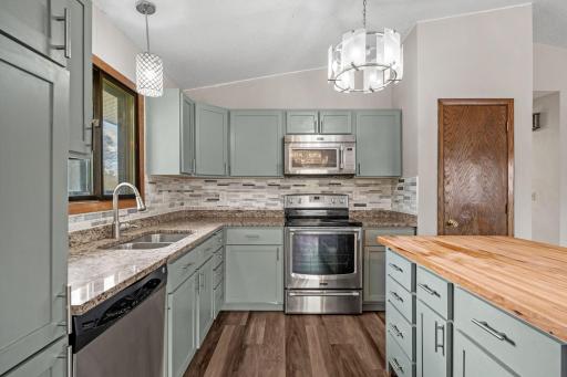 4800 Dodd Road, Saint Paul, MN 55123