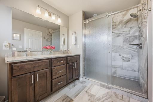 219 6th Street E, Horace, ND 58047