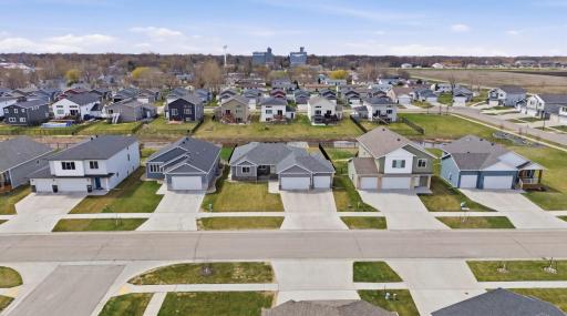 219 6th Street E, Horace, ND 58047