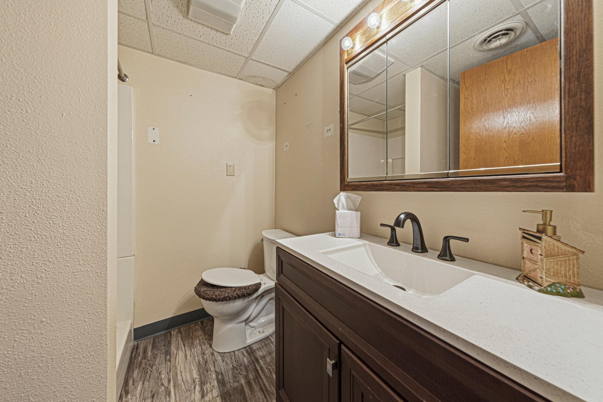 30 bathroom_lower.jpg