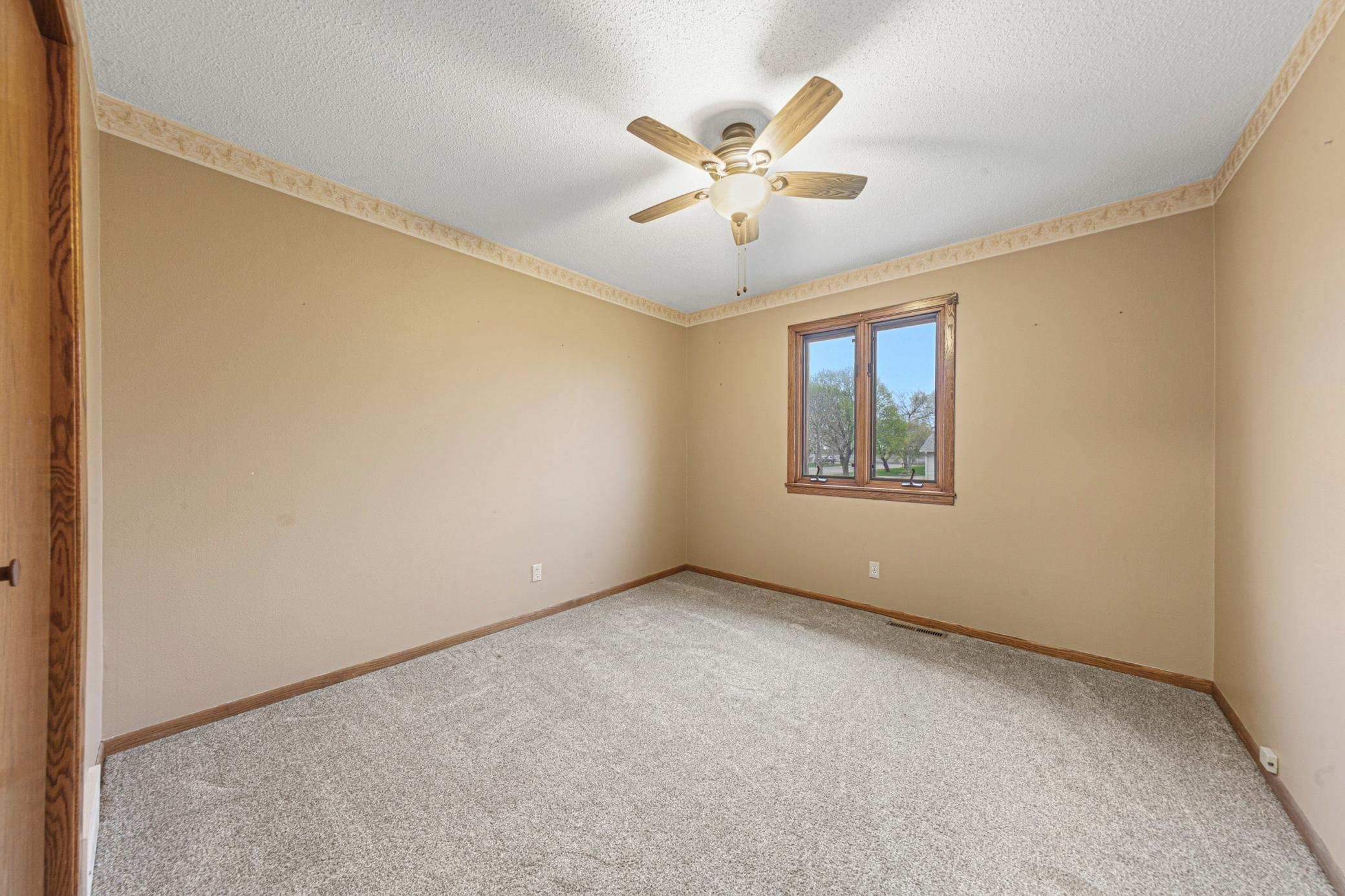 20 bedroom 1.jpg