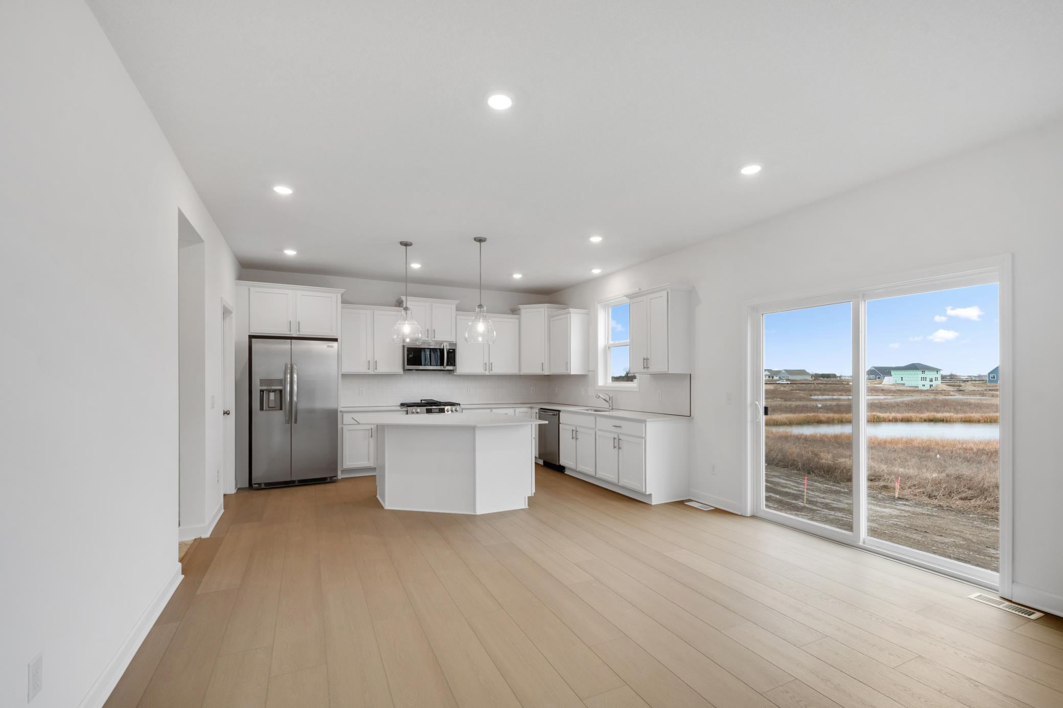 (Photo of a similar home, actual finishes may vary)