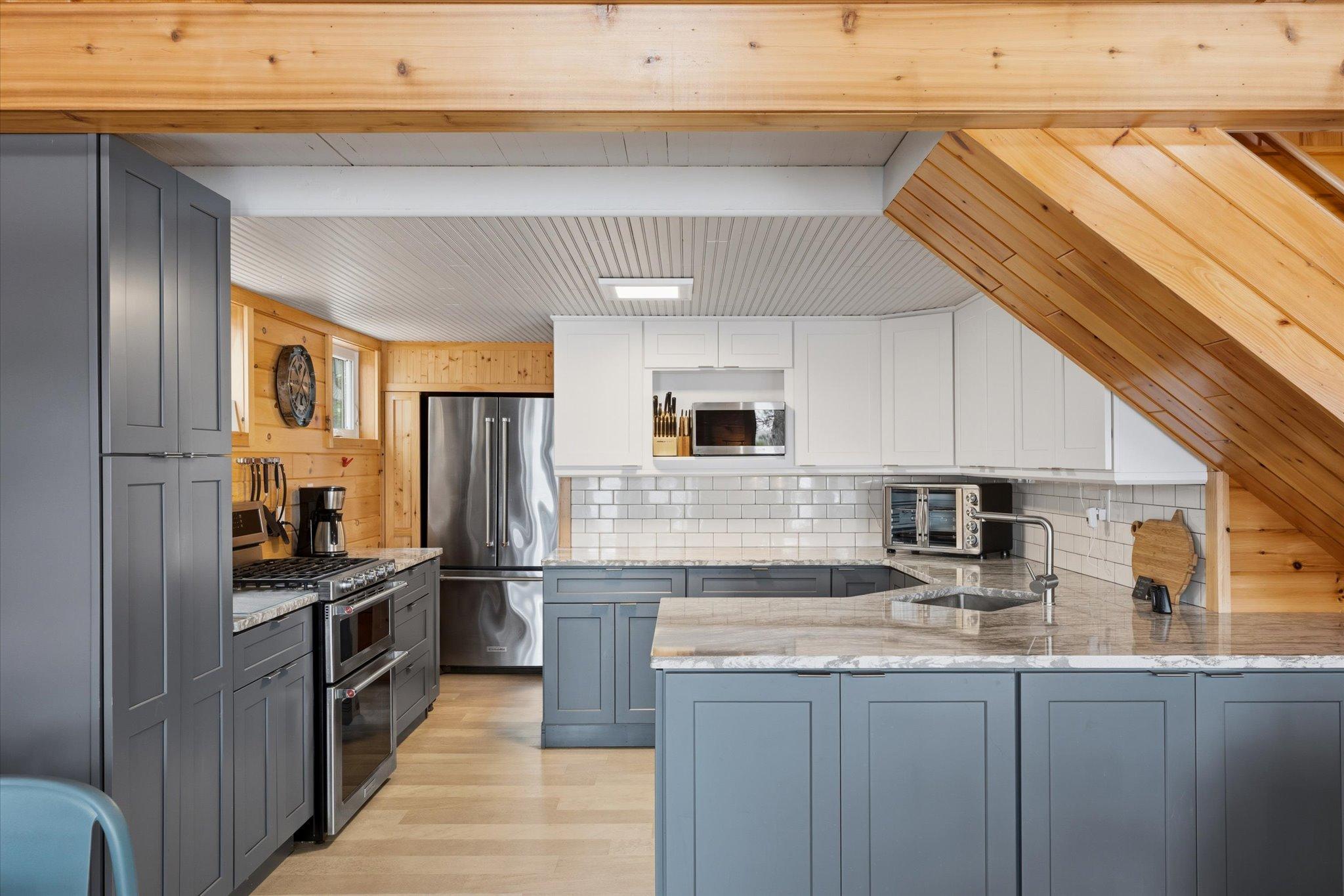 Cabin 1 - kitchen