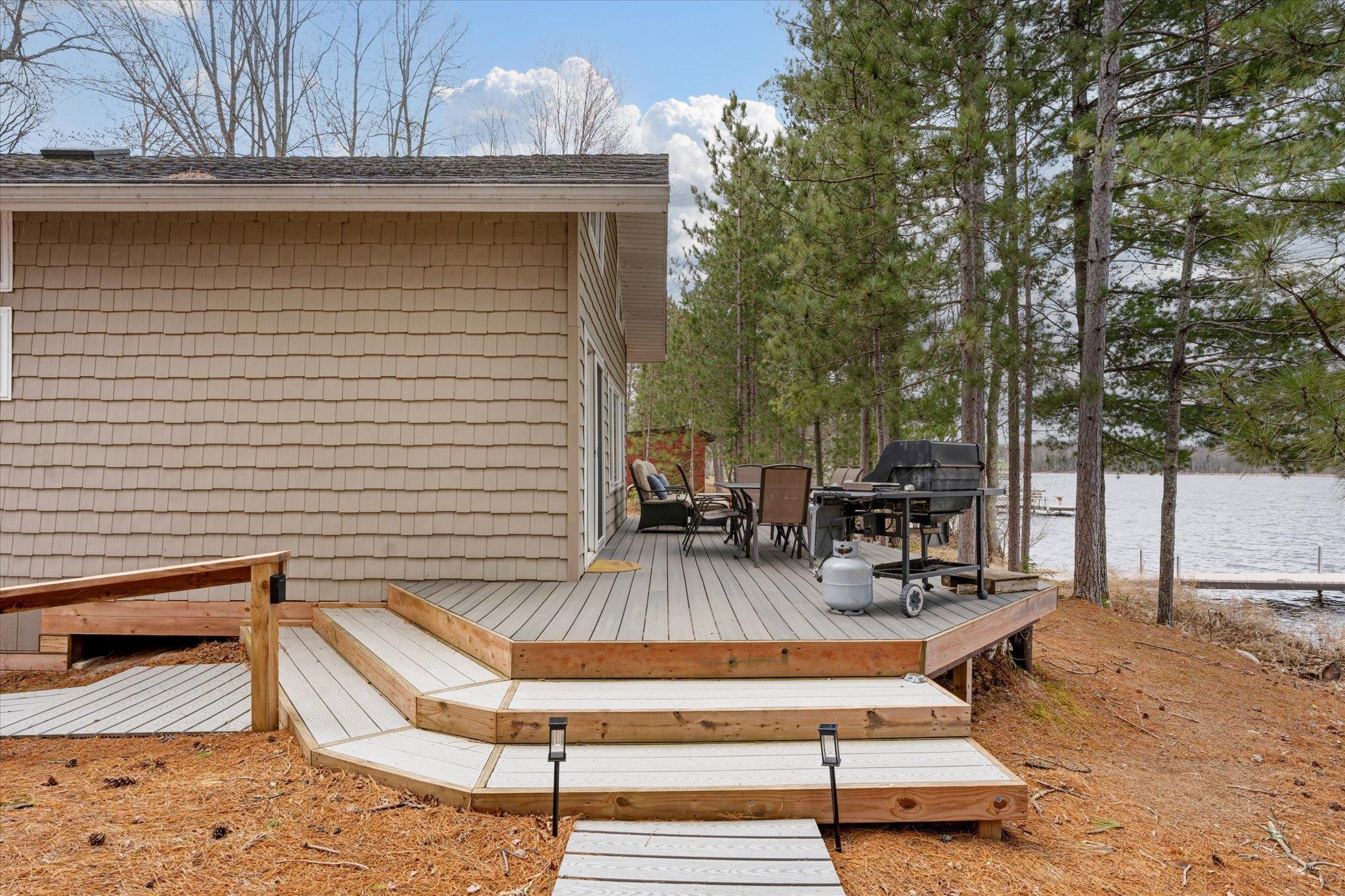 Cabin 1 - composite deck