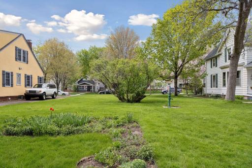 2XX 11th Avenue N, Hopkins, MN 55343