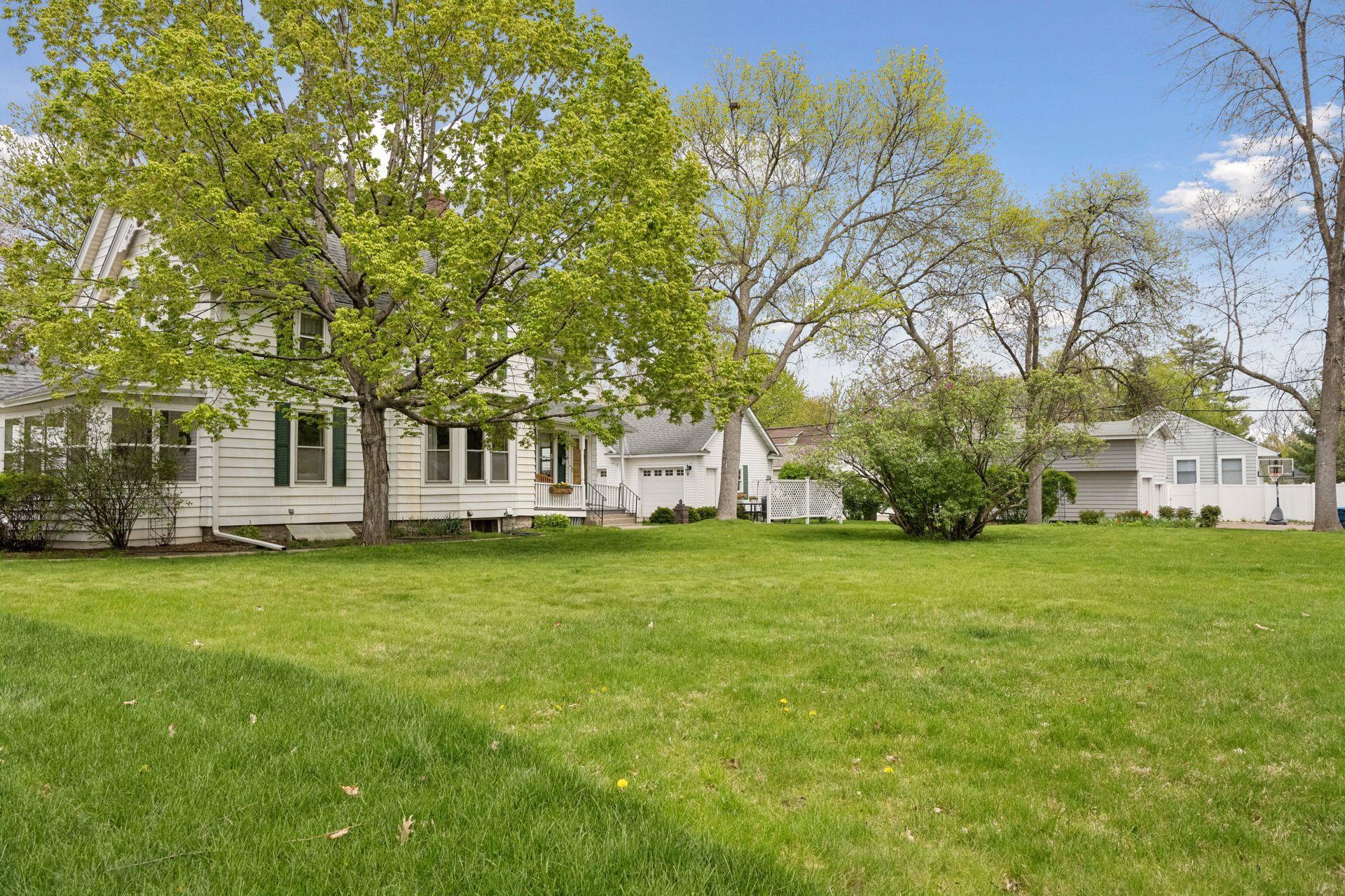 It's your opportunity to build your dream house on the Avenues. Ask me how.