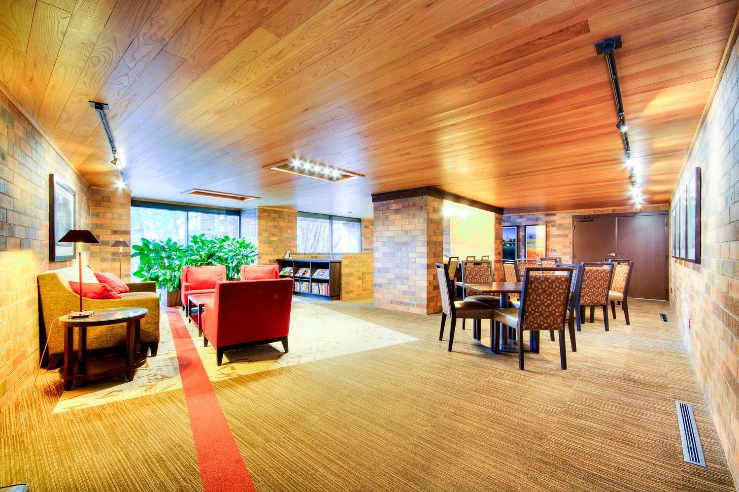 1st Floor Community Lobby