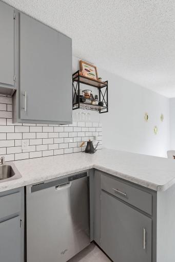 5664 Sanibel Drive, C, Minnetonka, MN 55343