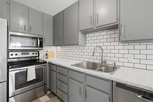 5664 Sanibel Drive, C, Minnetonka, MN 55343