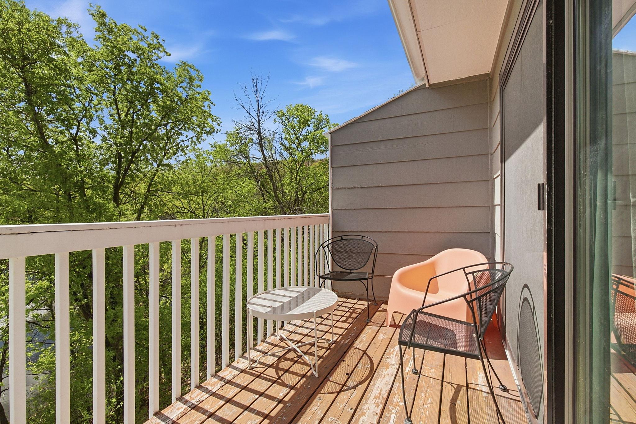 Another view of the deck.