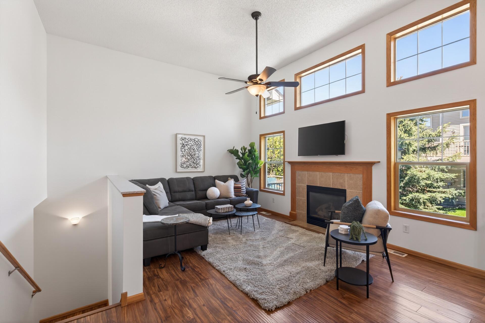 06_8405_Cedarview_Cir6_mls.jpg