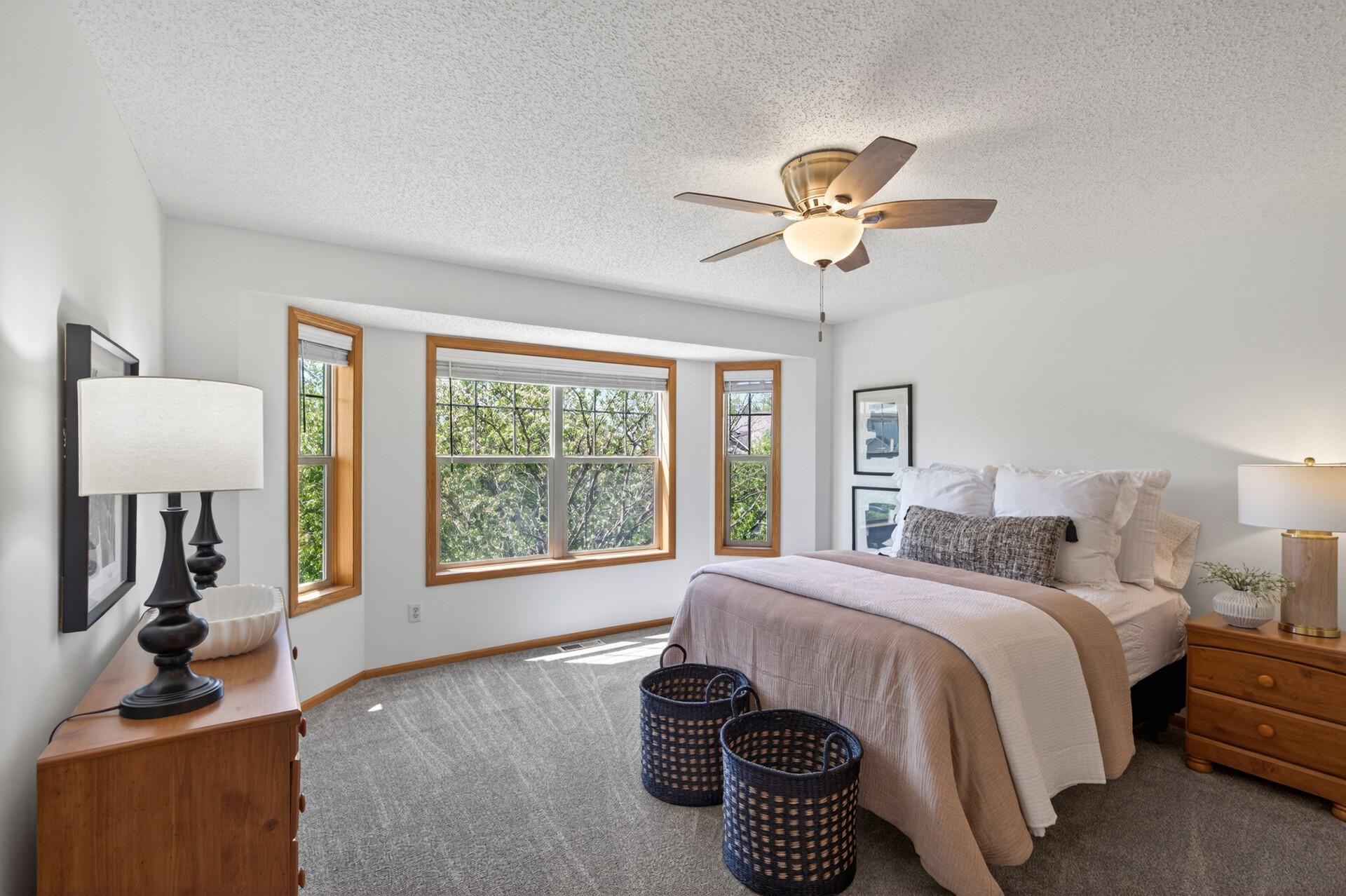 15_8405_Cedarview_Cir15_mls.jpg